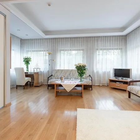 Hotel Valensija 3*